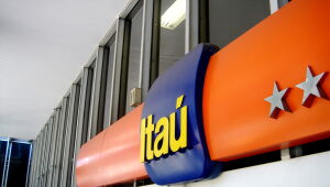 Itaú (ITUB4) registra lucro de R$ 9,77 bilhões no 1&ordm; tri, alta anual de 15,8%