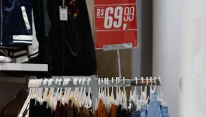 Vendas no varejo: queda na inflação, Black Friday e festas devem beneficiar setor, diz analista