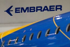 Embraer (EMBR3) entrega 75 jatos no 4º trimestre, queda de 6% em um ano