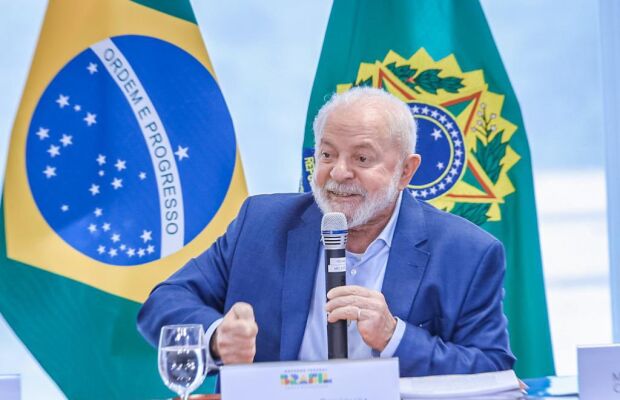 O que acontece na Política - reunião emergencial do governo Lula; Congresso Nacional vs. STF