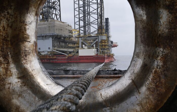 Preços do petróleo sobem para US$ 89, com foco em estoques e nas tensões entre Rússia e Ucrânia