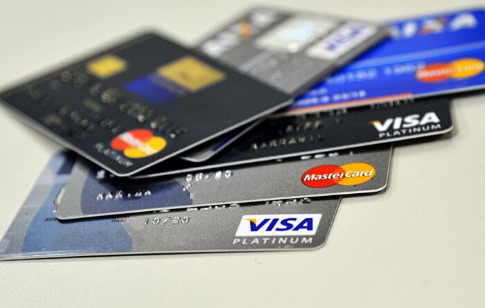 Dicas para conseguir o primeiro cartão de crédito