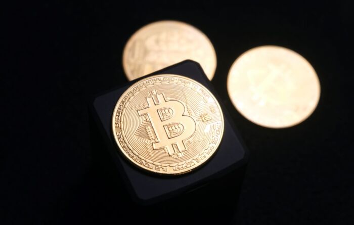 Mark Mobius projeta Bitcoin (BTC) em US$ 10 mil: "Comprar na queda não funciona"