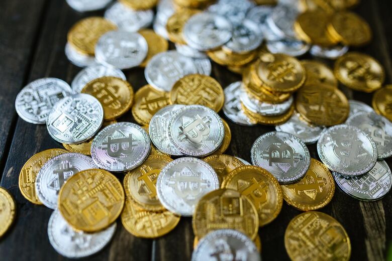 fektessen be bitcoinba Dubaiban milyen kriptovalutákba fektessek be?