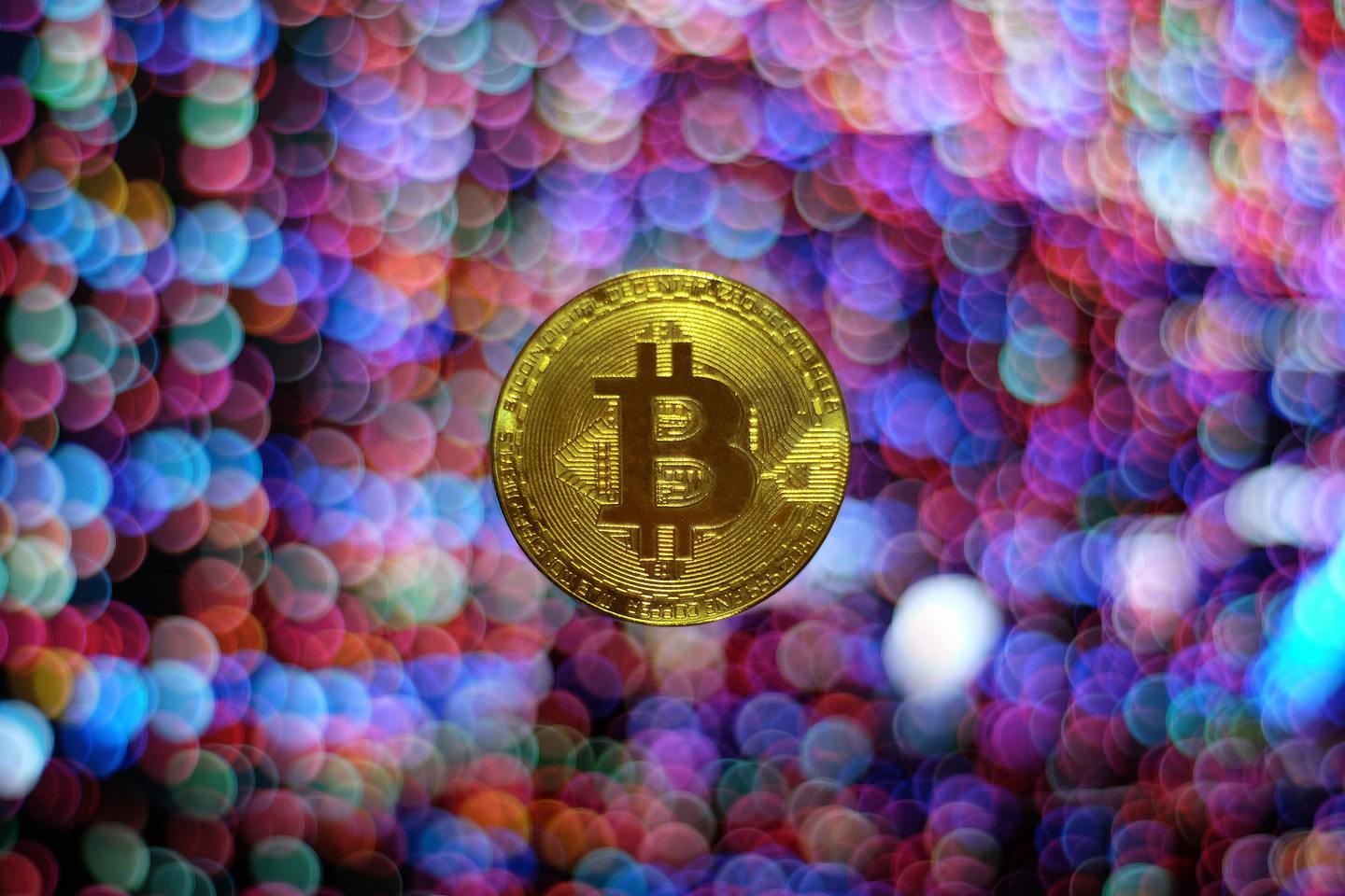 Saídas líquidas em ETFs de Bitcoin (BTC) à vista continuam pelo terceiro dia consecutivo - SpaceMoney